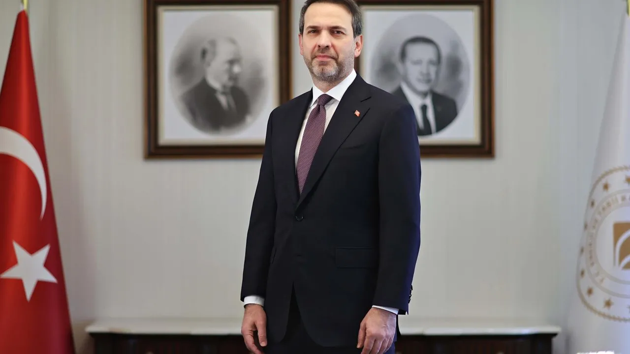 BAKAN BAYRAKTAR KARABÜK’E GELİYOR