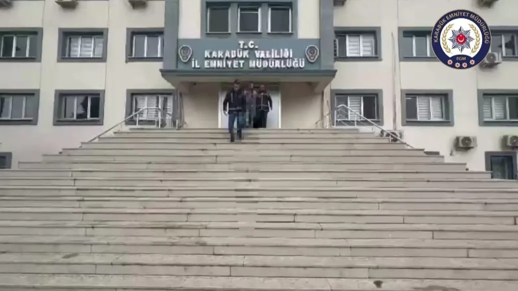 KARABÜK’TE 26 YIL HAPİS CEZASI BULUNAN HÜKÜMLÜ YAKALANDI