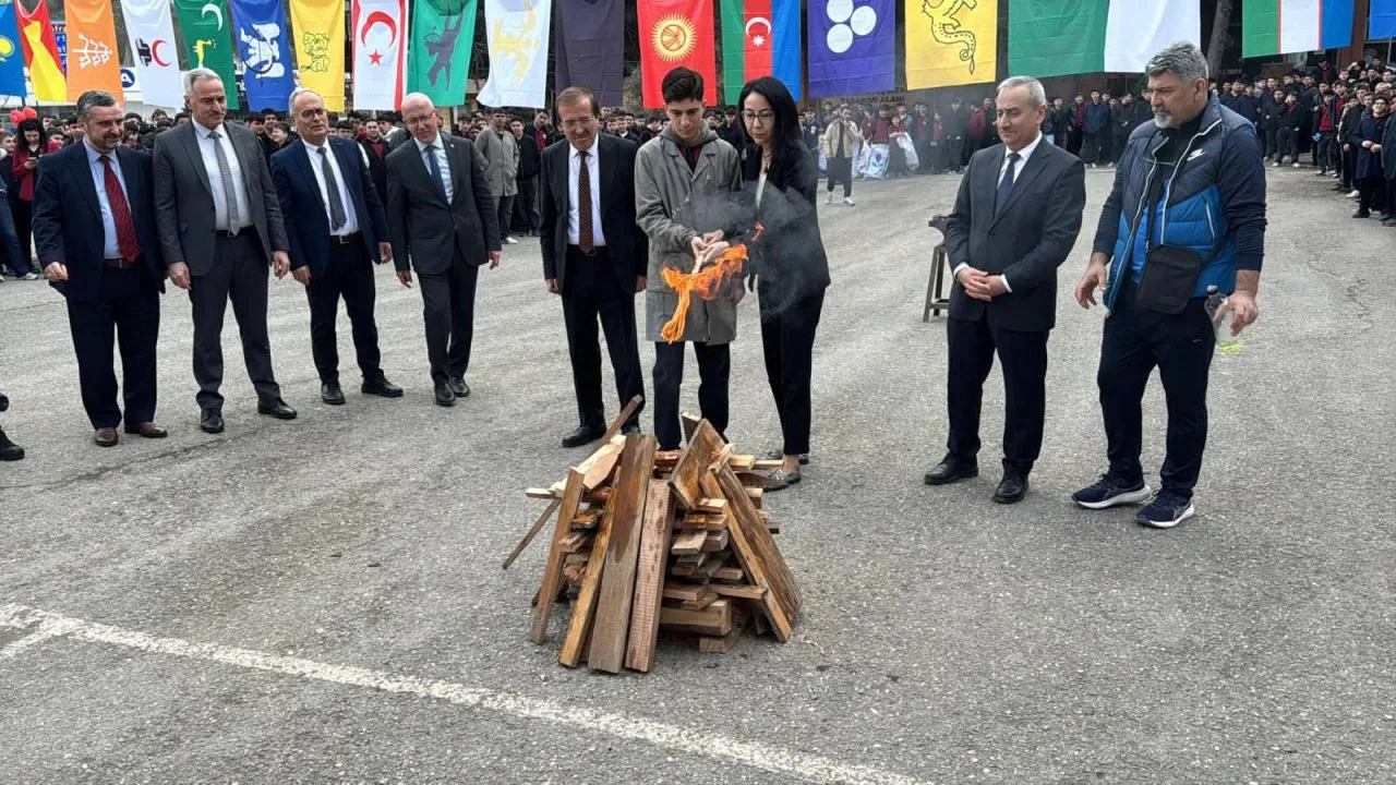 KARABÜK’TE NEVRUZ BAYRAMI KUTLANDI