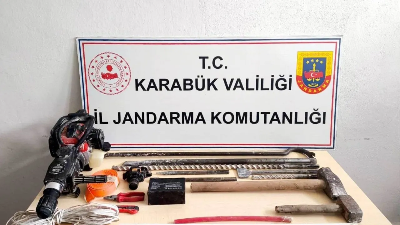 KARABÜK’TE UYUŞTURUCU VE KAÇAK KAZI OPERASYONU