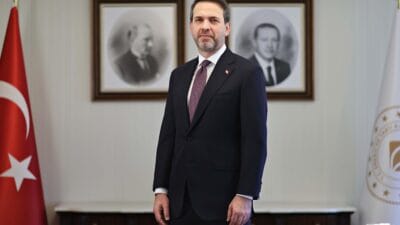 BAKAN BAYRAKTAR KARABÜK’E GELİYOR Enerji ve Tabii Kaynaklar Bakanı Alparslan Bayraktar, 25 Mayıs Cumartesi