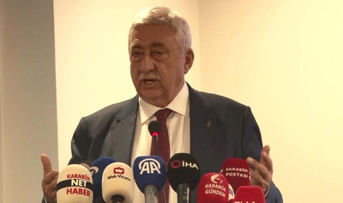 TESK BAŞKANI PALANDÖKEN KARABÜK’TE ESNAFLA BİR ARAYA GELDİ TESK Genel Başkanı Bendevi Palandöken, Karabük'te çeşitli ziyaretlerde bulundu ve