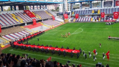 Karabük’te, Cumhuriyet’in ilanının 102. yıl dönümü büyük bir coşku ve