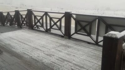 Karabük’ün 2 bin rakımlı Keltepe Kayak Merkezi’nde mevsimin ilk karı