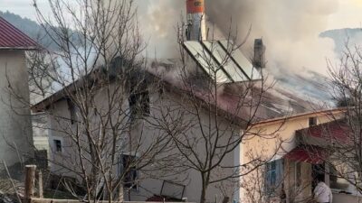 Karabük’ün Eflani ilçesinde iki katlı müstakil evde çıkan yangında 1
