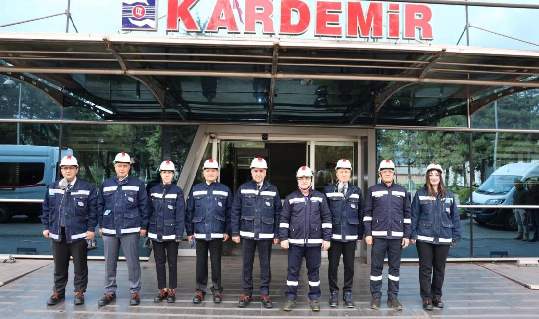 Karabük Valisi Oktay Çağatay, vali yardımcılarıyla birlikte Kardemir A.Ş.’yi ziyaret