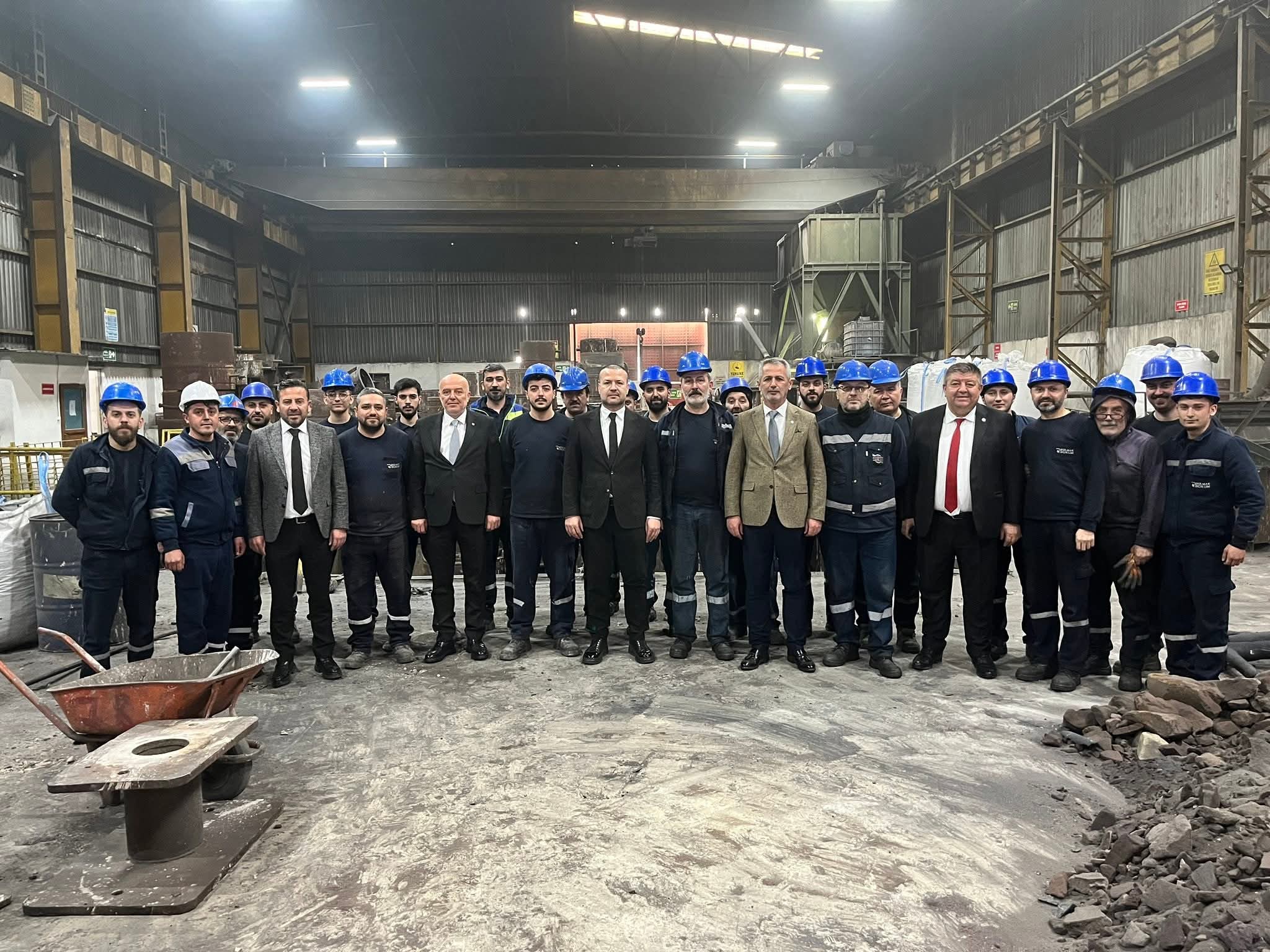 Özçelik-İş Sendikası Karabük Şube Başkanı Kenan Yılmaz ve yönetim kurulu