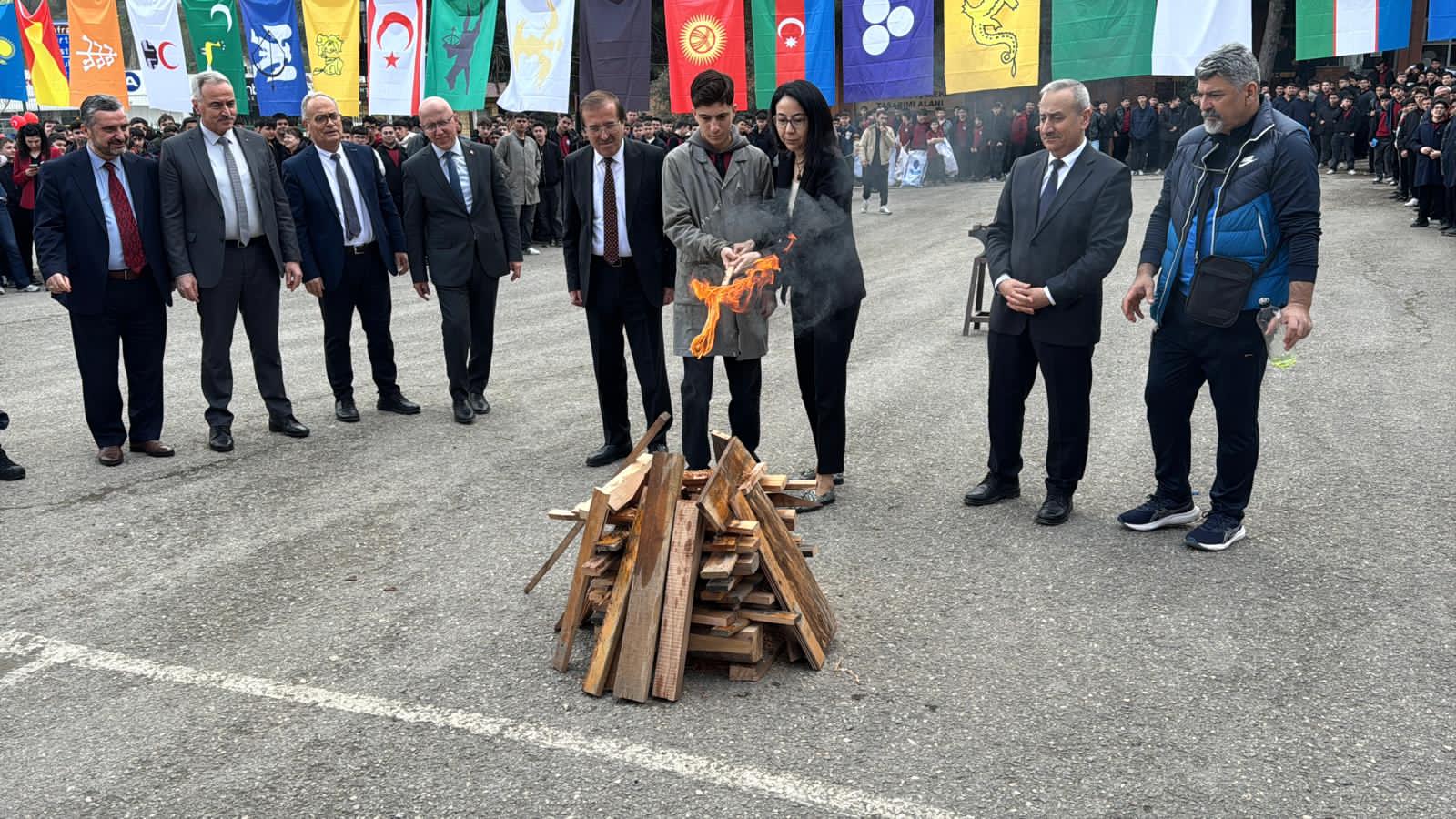 Karabük'te Nevruz Bayramı dolayısıyla etkinlik düzenlendi.
