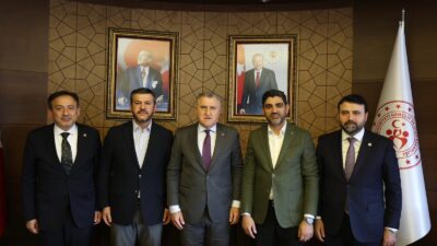 AK PARTİ KARABÜK HEYETİNDEN GENÇLİK VE SPOR BAKANI BAK’A ZİYARET AK Parti Karabük İl Başkanı Ferhat Salt, milletvekilleri Cem Şahin