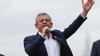 CHP Genel Başkanı Özgür Özel   Karabük’te düzenlenen mitingde yaptığı konuşmada