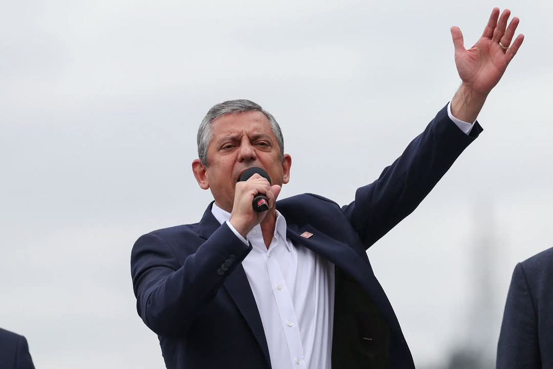 CHP Genel Başkanı Özgür Özel   Karabük’te düzenlenen mitingde yaptığı konuşmada