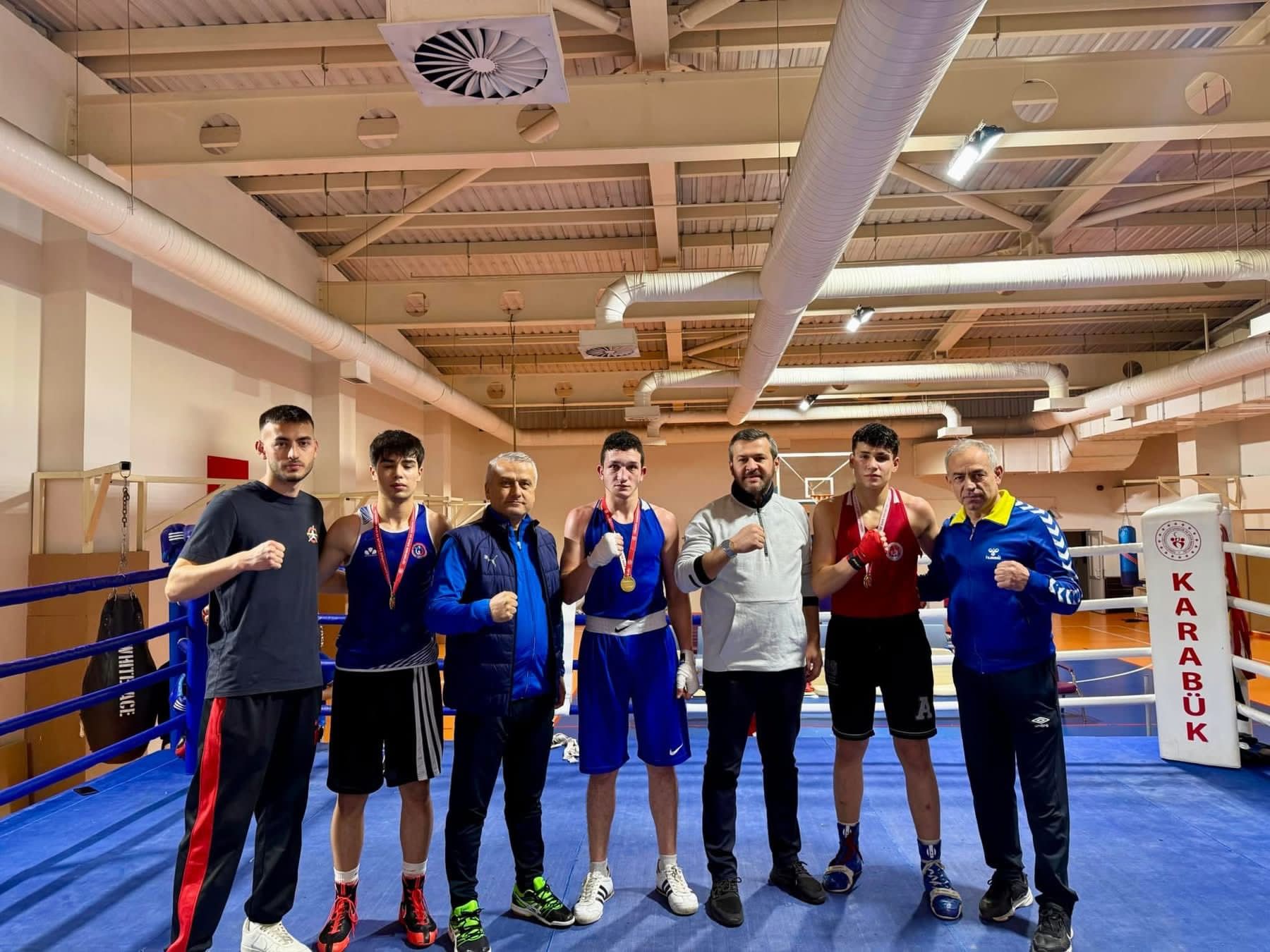 Karabük Belediye Başkanı Özkan Çetinkaya, gençlere yönelik sosyal, kültürel, sportif