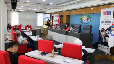 KARABÜK’TE SOSYAL GİRİŞİMCİLİK MALİ DESTEK PROGRAMI TANITILDI 2026 Yılı Sosyal Girişimcilik Mali Destek Programı Bilgilendirme Toplantısı, Karabük