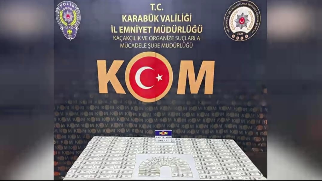 KARABÜK’TE SAHTE PARA OPERASYONUNDA 1 TUTUKLAMA Karabük'te düzenlenen operasyonda 11 bin 700 dolar ele geçirildi, 1