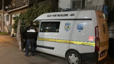 Karabük’te kız arkadaşı tarafından bıçaklanan kişi ağır yaralandı.